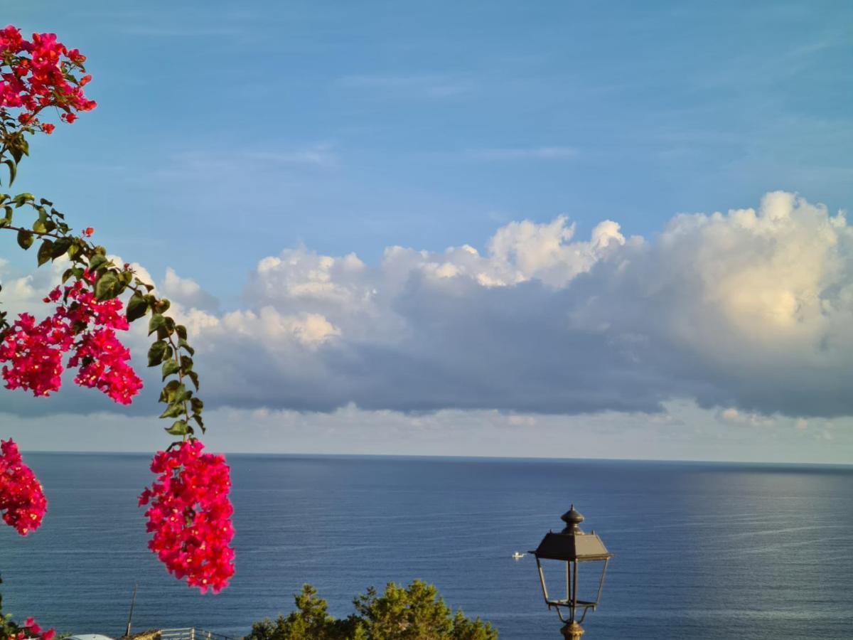 “Cielo E Mare”, Casetta Nel Cuore Del Borgo Antico / “Sky & Sea”, Charming In The Heart Of Old Village Castelsardo Eksteriør billede