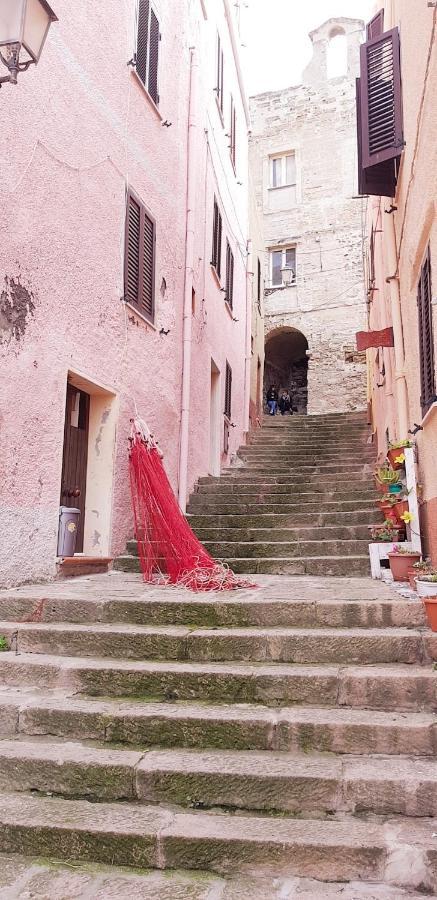 “Cielo E Mare”, Casetta Nel Cuore Del Borgo Antico / “Sky & Sea”, Charming In The Heart Of Old Village Castelsardo Eksteriør billede