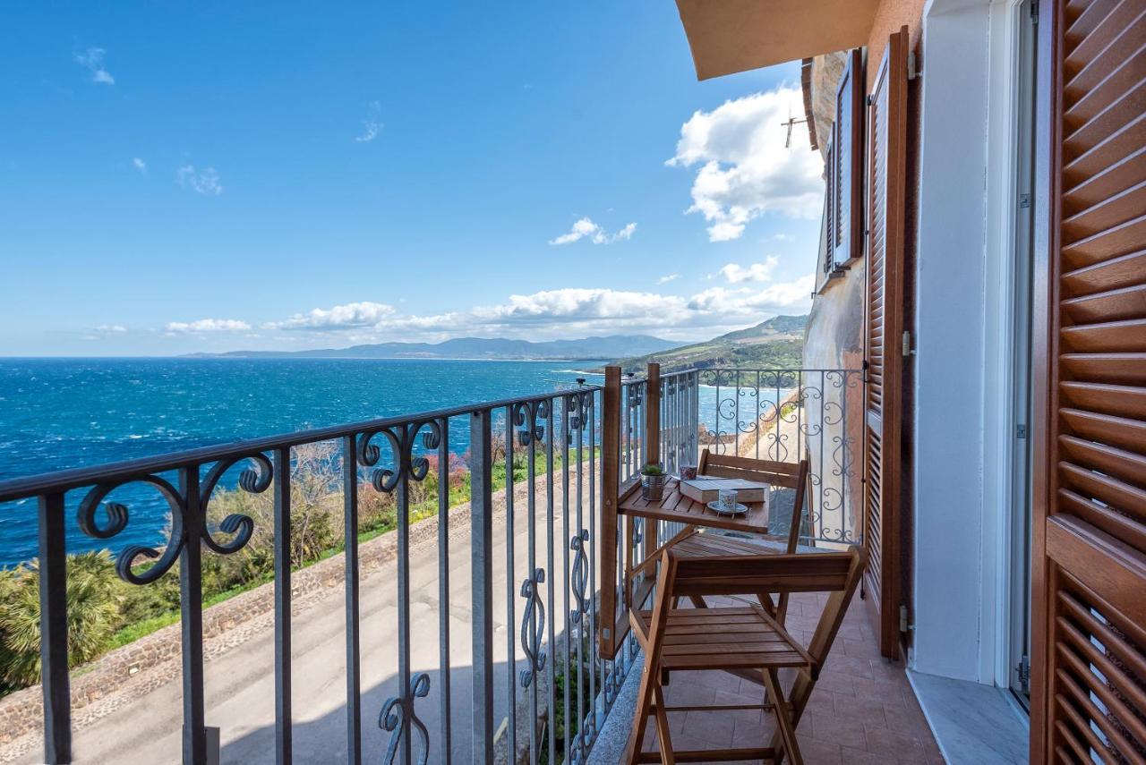 “Cielo E Mare”, Casetta Nel Cuore Del Borgo Antico / “Sky & Sea”, Charming In The Heart Of Old Village Castelsardo Eksteriør billede