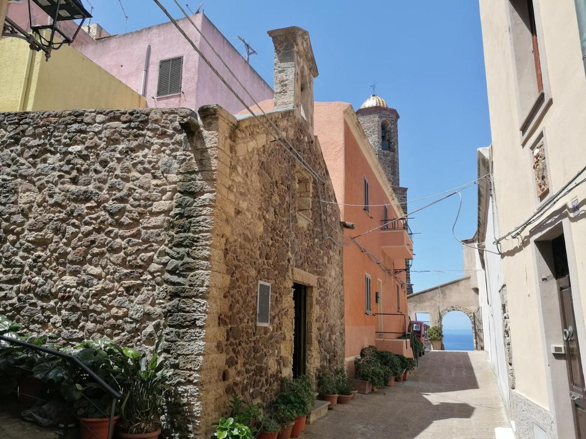 “Cielo E Mare”, Casetta Nel Cuore Del Borgo Antico / “Sky & Sea”, Charming In The Heart Of Old Village Castelsardo Eksteriør billede