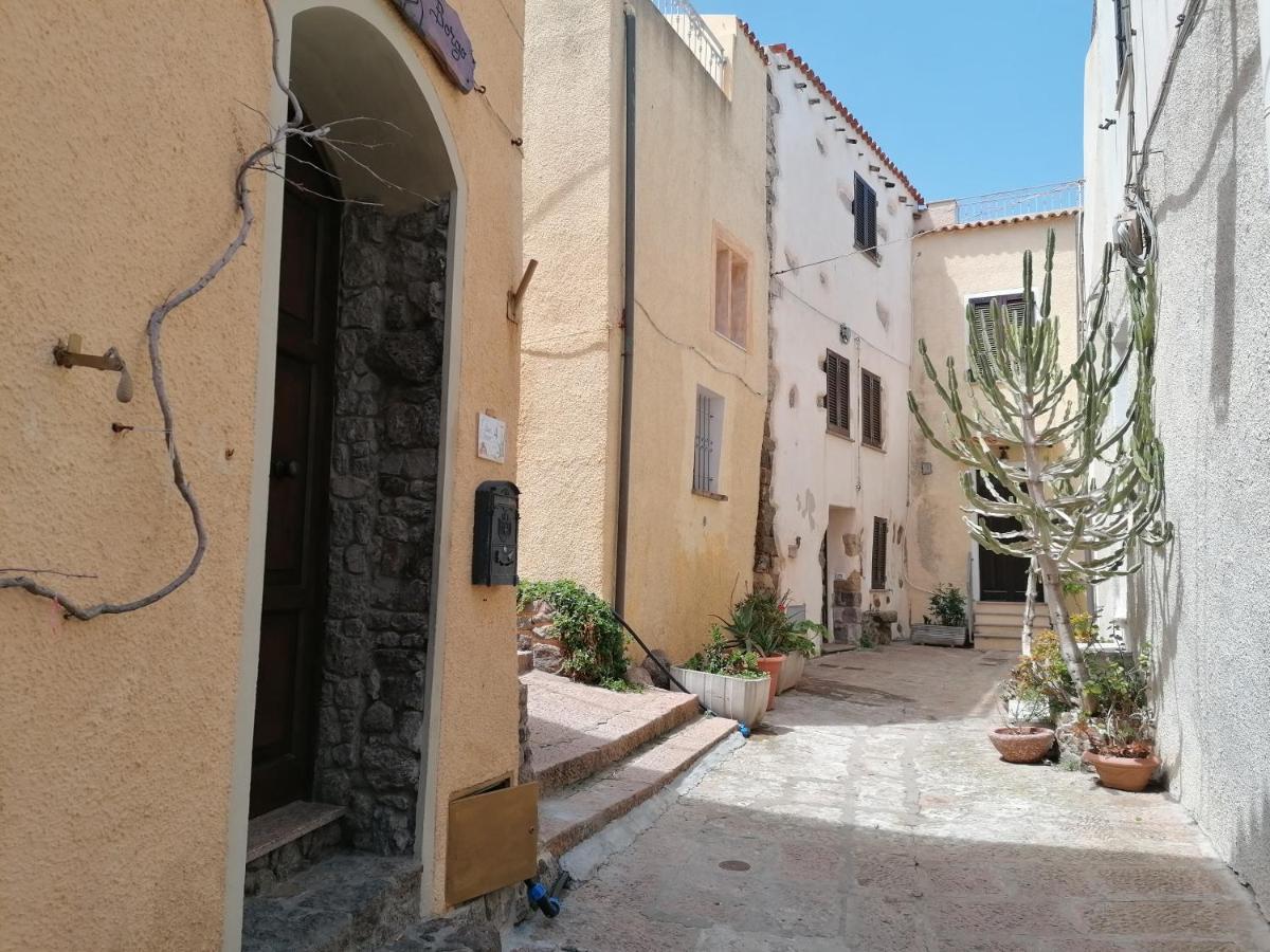 “Cielo E Mare”, Casetta Nel Cuore Del Borgo Antico / “Sky & Sea”, Charming In The Heart Of Old Village Castelsardo Eksteriør billede